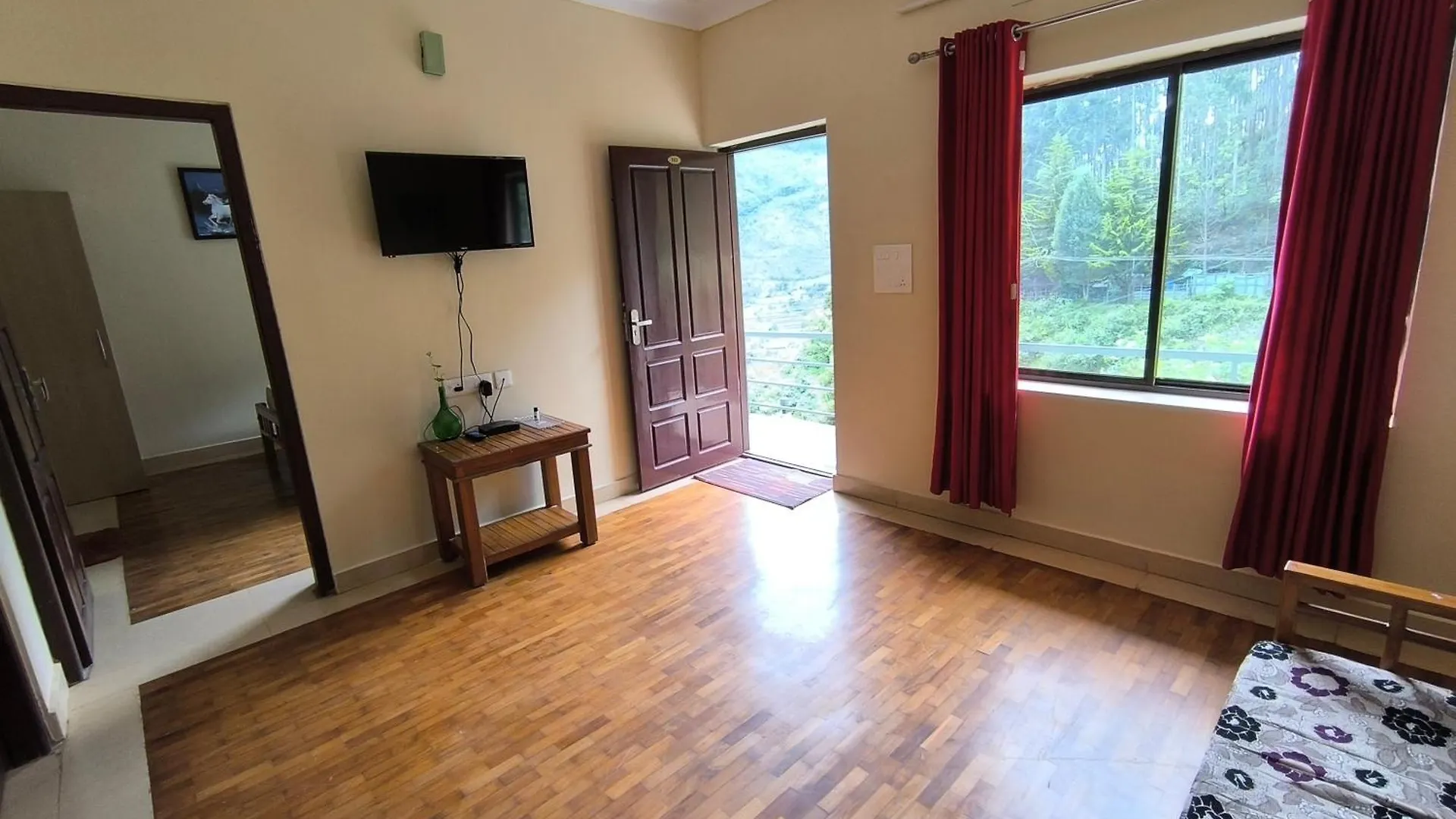 Mountain Hut Vattavada Resort Munnar